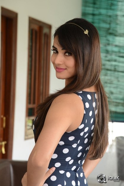 Sonal-Chauhan-Interview-About-Dictator